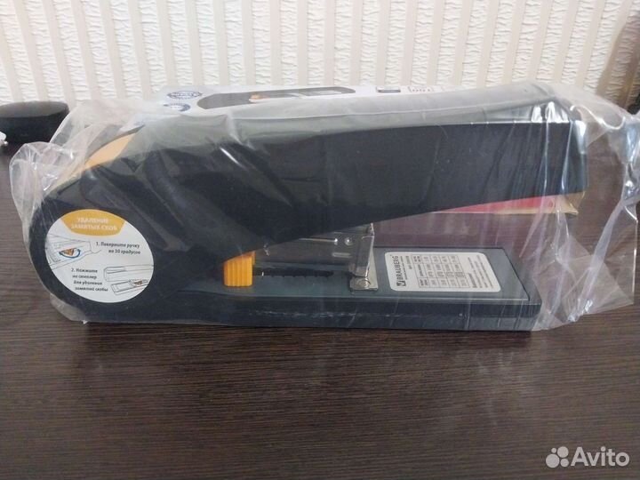 Мощный степлер 24/6-23/13 (100 листов)