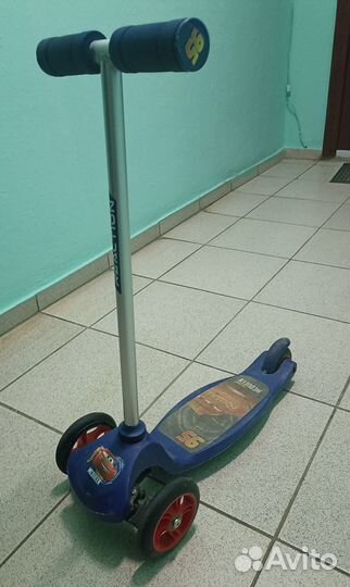 Самокат детский трехколесный