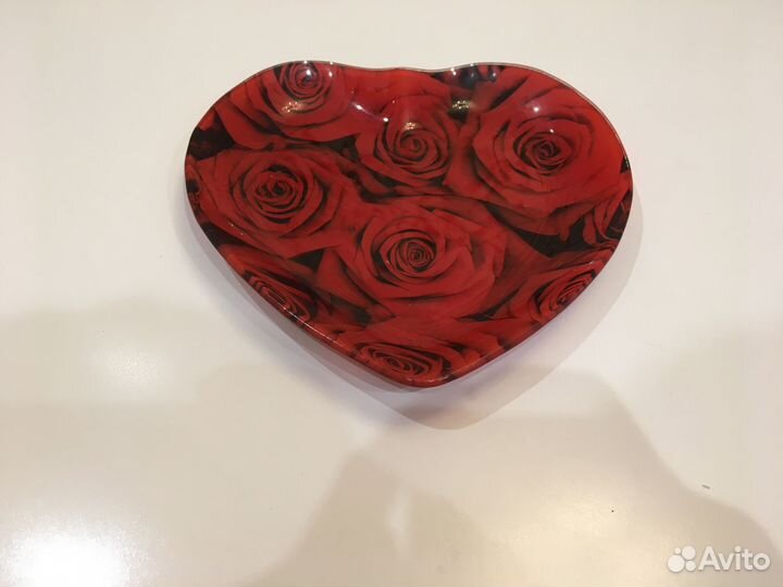 Тарелки Сердце десертные д.19 и 24 см