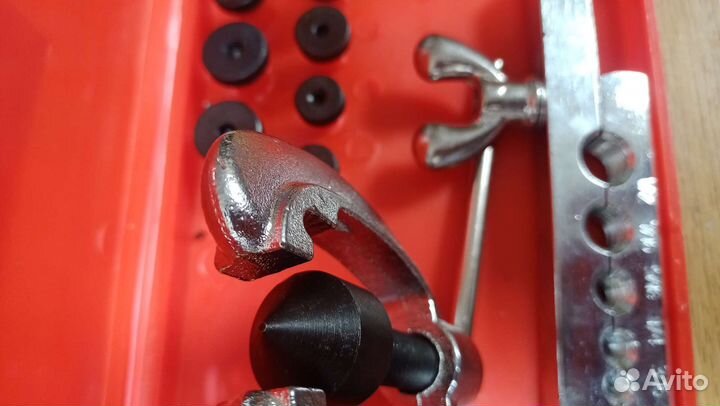 Набор для развальцовки тормозных трубок 9 пр