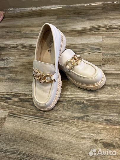Лоферы женские 39 размер