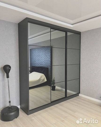 Красивый шкаф