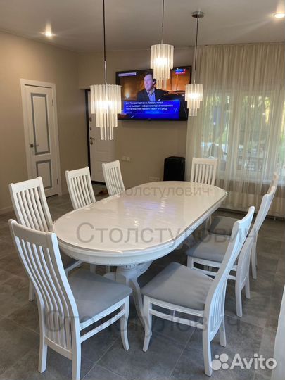 Столы и стулья