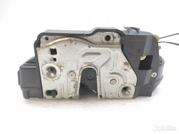 Замок двери задний правый Mercedes-Benz E-Class