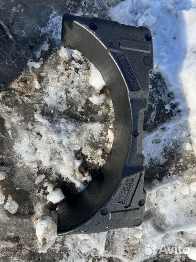 Вставка в багажник Kia Rio 3