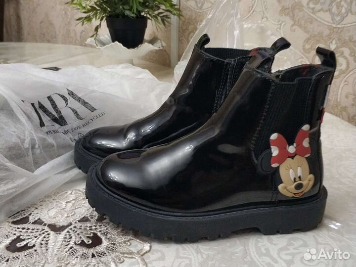 Сапожки лаковые Zara