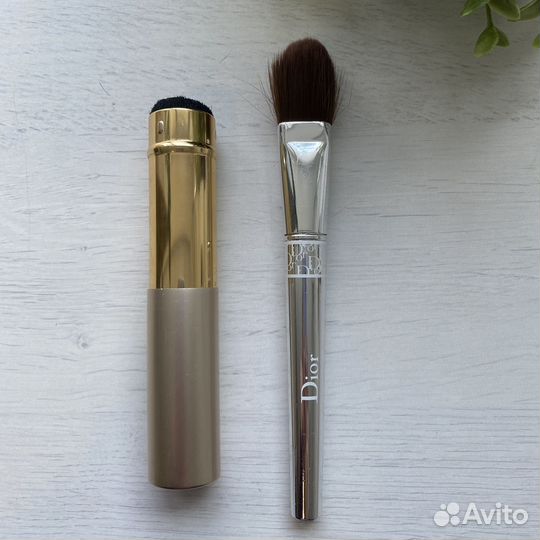 Кисти для пудры и румян