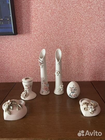 Статуэтка, вазочки, шкатулки из белой глины