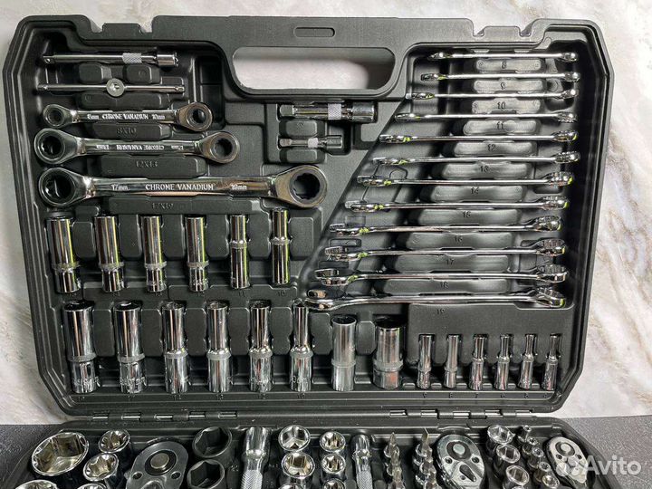 Набор инструментов для авто в чемодане 151 предмет