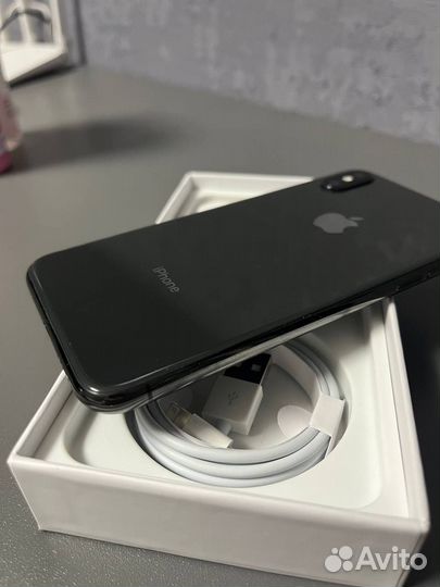 iPhone X, 256 ГБ