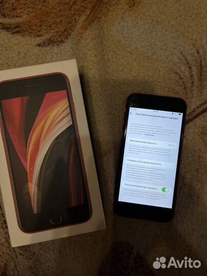 Телефон iPhone se 2020