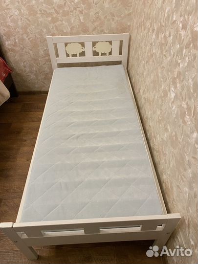 Детская кровать IKEA с матрасом