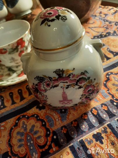 Чайница фарфор