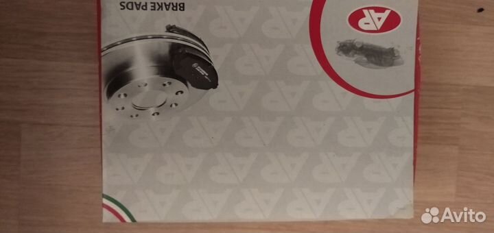 Колодки тормозные передние