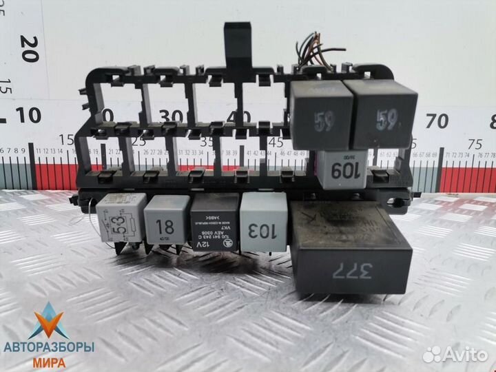 Блок реле Skoda Octavia (A4) рест. 2001 8D0937503E