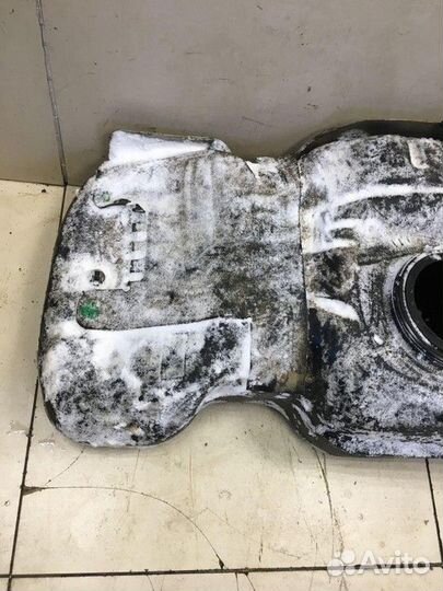 Бак топливный Toyota Hilux