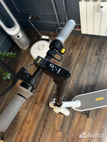 Электросамокат Ninebot KickScooter max g30lp