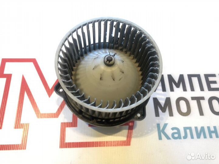 Моторчик печки Mitsubishi Montero Sport 6G74 2002