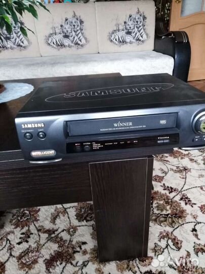 Видео магнитофон Samsung б/у