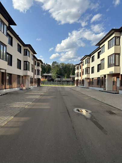 Таунхаус 358,8 м² на участке 3,5 сот.