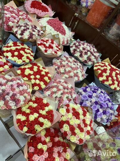Букеты из мыльных 101 роз подарок 8 марта цветы