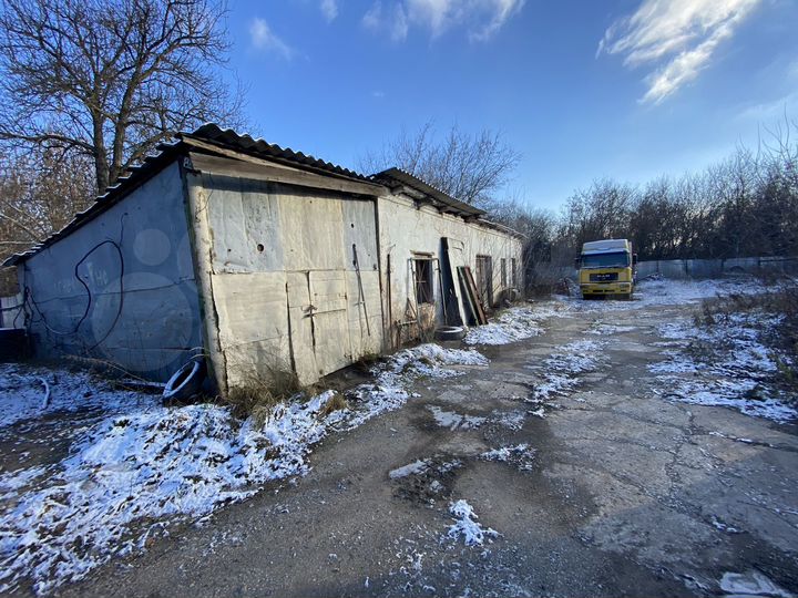 Машиноместо, > 30 м²