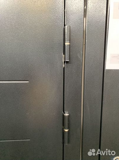 Дверь входная. 11 см. Троя. Серебро