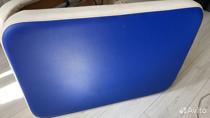 Массажный стол складной с вырезом