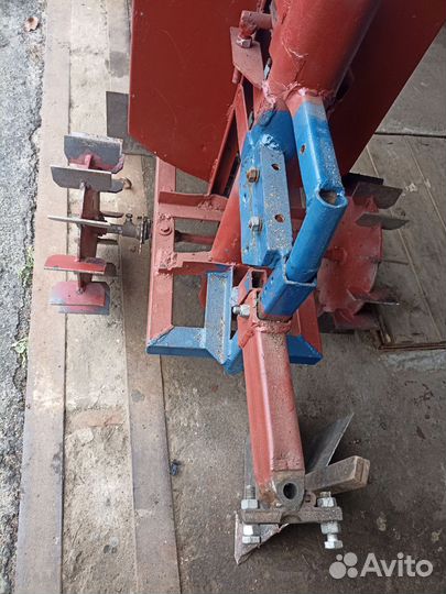 Картофелесажалка для мотоблока