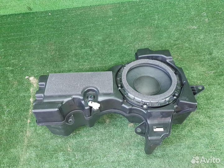 Сабвуфер Lexus LX 3 (2015-2022)