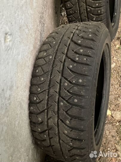 Bridgestone Ice Cruiser 7000 205/55 R16 91T
