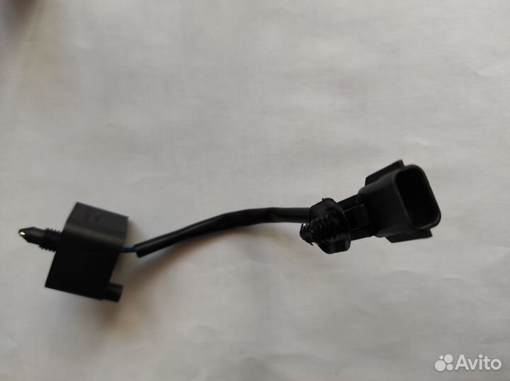 Датчик воды Renault 1,5 dCI,обратный клапан