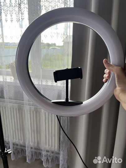 Кольцевая лампа со штативом