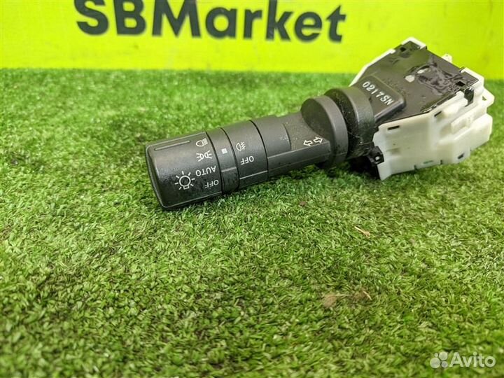 Блок подрулевых переключателей передний правый