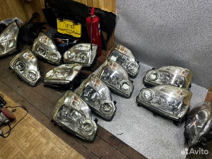 Фара Ниссан Х Трейл Т31 ксенон