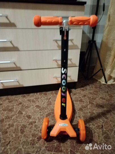 Самокат детский трехколесный