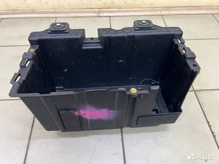 Ниша АКБ бу Land Rover Range Rover 4 L405 2013