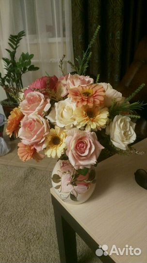 Цветочные композиции из искусственных цветов