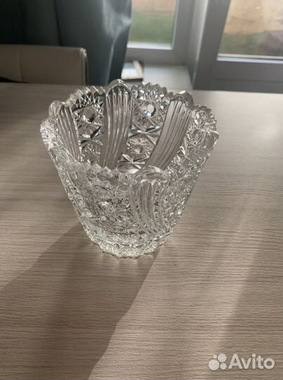 Хрустальная ваза