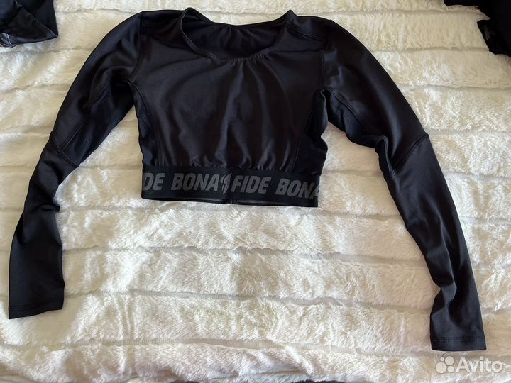 Костюм оригинальный б/у подойдет на 40-44р