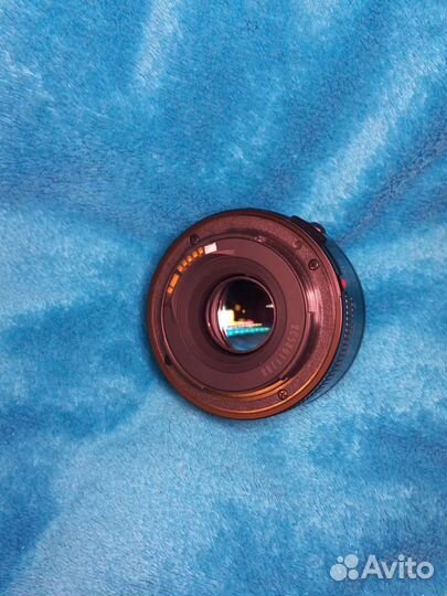 Объектив YongNuo 50mm f 1.8 для canon