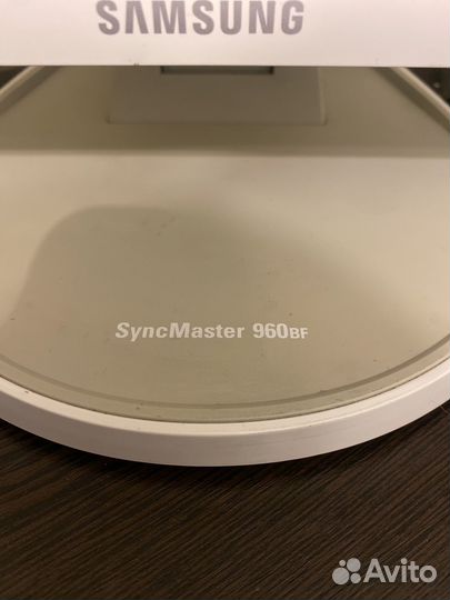 Монитор Samsung syncMaster 960bf