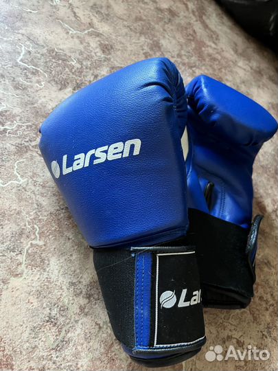 Боксерские перчатки 8 oz