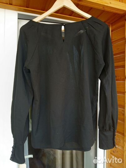 Блузка черная