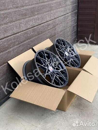 Диски Solaris Rio Vesta r17 4/100 HRE FF10 MGM