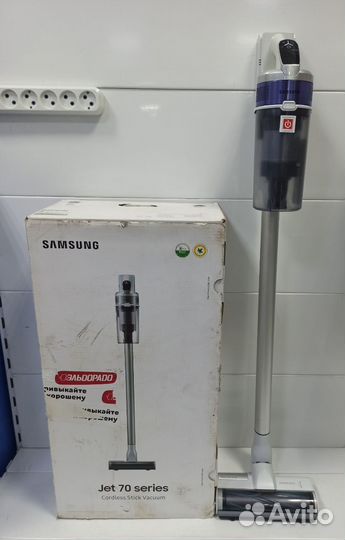 Пылесос ручной Samsung VS15T7031R4