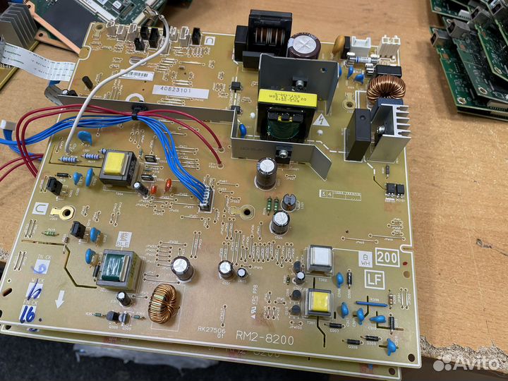 RM2-8200 Плата питания 220В LJ Pro 400 M401