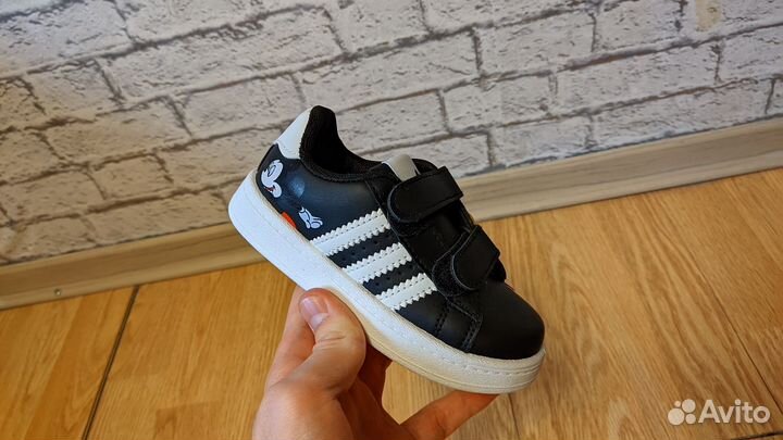 Новые Кроссовки Детские Adidas 21 22 25