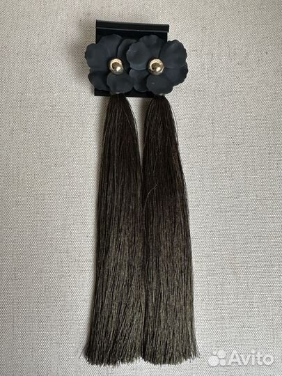 Серьги с кисточками цвета хаки, ASOS