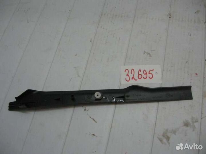 Обшивка стойки передней правой Land Rover Range Ro